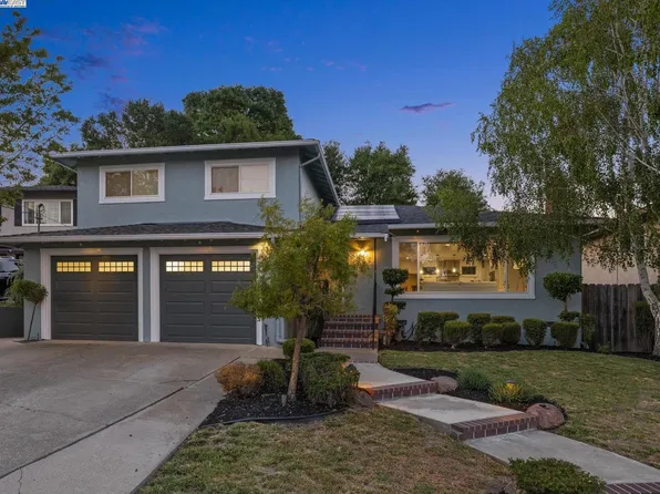 3134 Terry Ct, Castro Valley, CA 94546