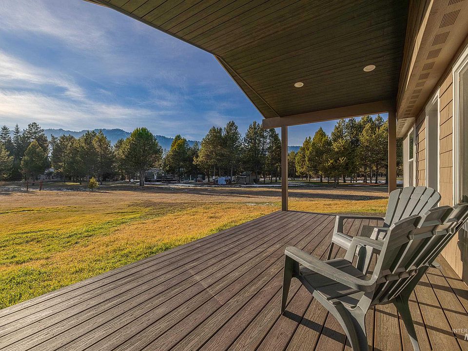 13091 Hillhouse Loop, Donnelly, ID 83615 | Zillow
