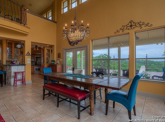 4th image of 125 Blue Sky Ln S