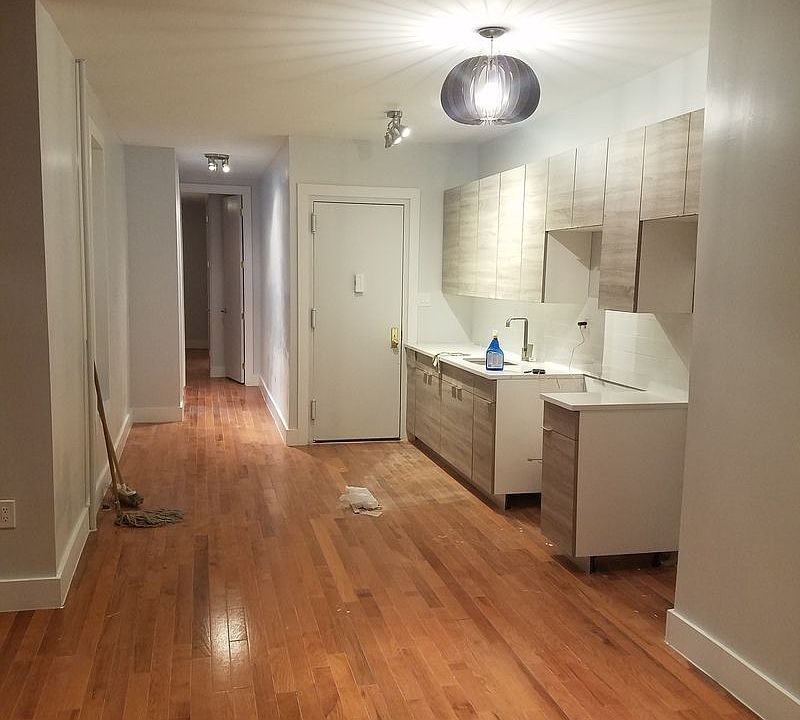 2nd image of 479 Grand St #3