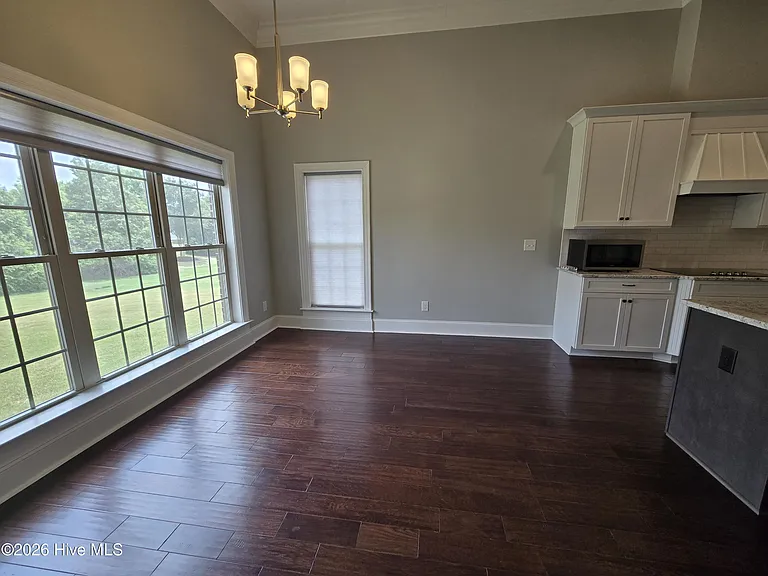 225 Jack Pl — Photo 12