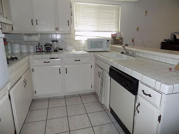 4th image of 4608 Livingston Way