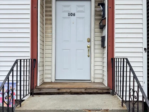 106 Congress St #2, Cohoes, NY 12047
