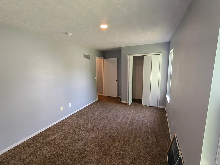 405 Homestead St — Photo 15