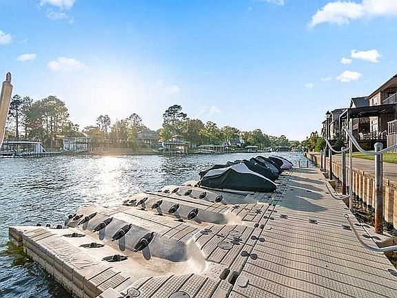 5th image of 158 Marina Dr