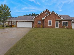 124 Columbus Dr, Punxsutawney, PA 15767