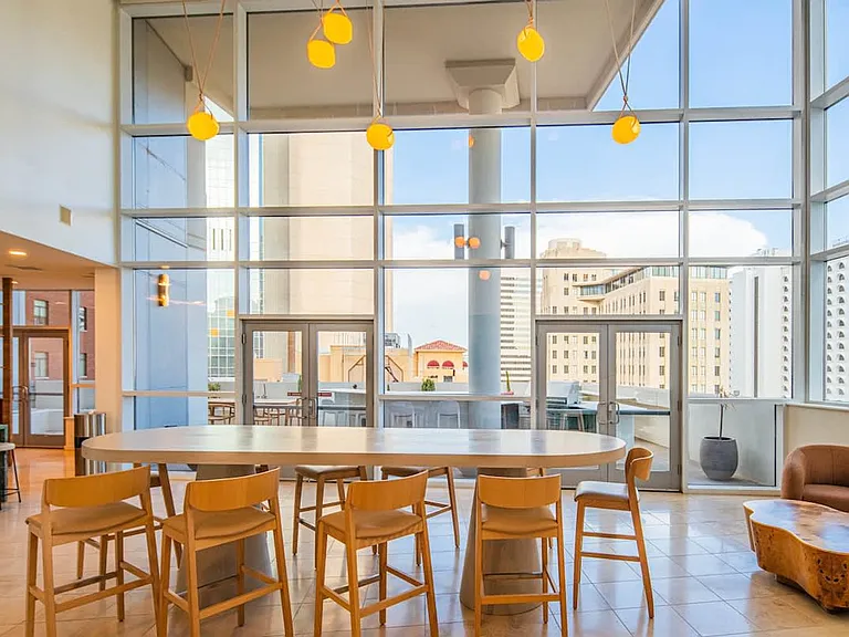 Building's Lounge
