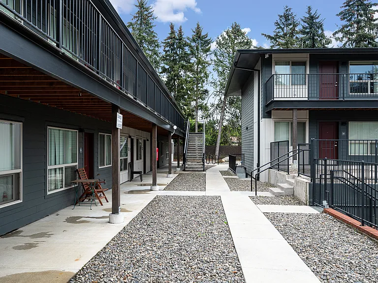 Spruce Park Apartments — Photo 24