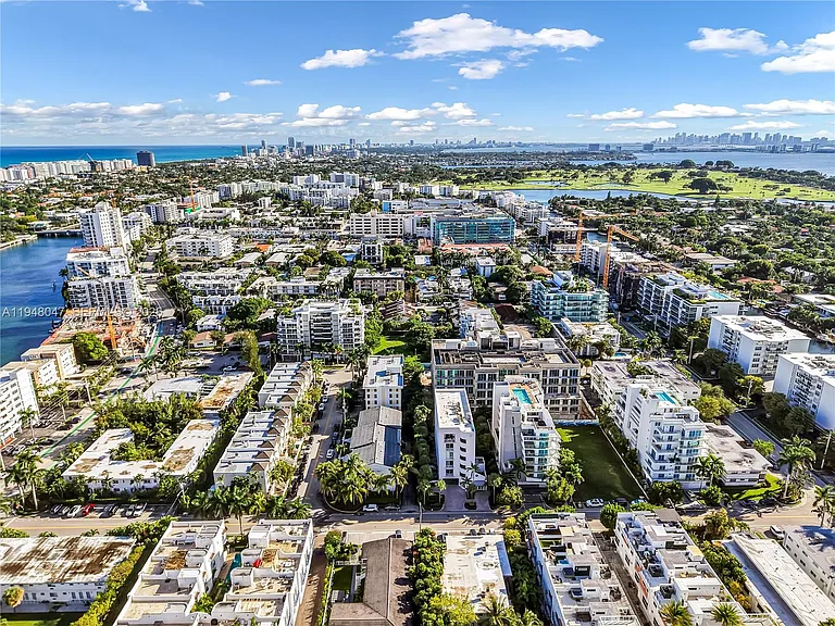 10090 Bay Harbor Ter #10090 — Photo 9