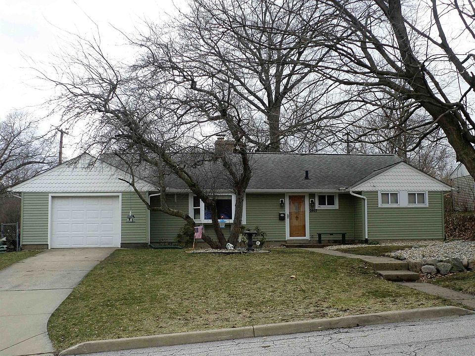 1st image of 2927 Hilltop Dr