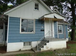 251 W State St, Waverly, IL 62692