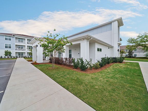 3rd image of 2401 Stanford Rd APT 1122