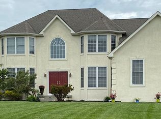 2 Oakview Ter, Woolwich Township, NJ 08085