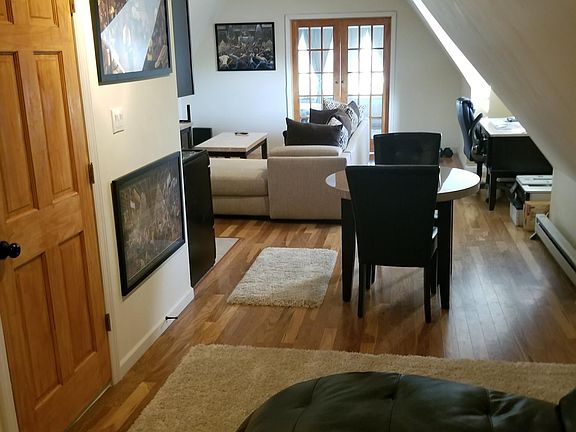 4th image of 207 Woodworth Ave Floor 3