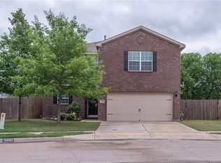 301 Misty Mountain Dr, Fort Worth, TX 76140