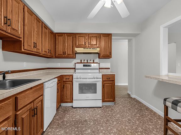 5th image of 145 Central Avenue #6B
