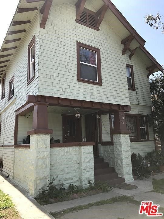 2nd image of 154 W 56th St