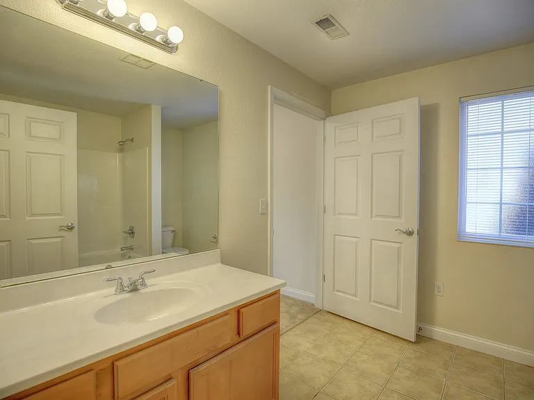 706 Inverness Rd — Photo 32