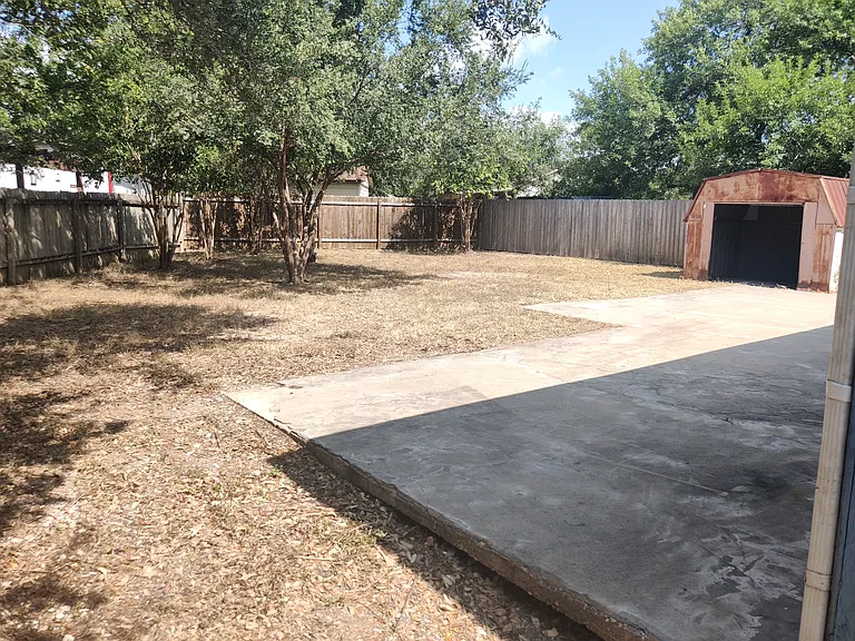 10204 Doc Holliday Trl — Photo 2