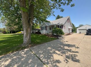2381 Garfield Rd, Auburn, MI 48611