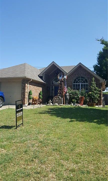1st image of 4744 Baytree Dr