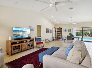 11 SW 111th Ln, Coral Springs, FL 33071