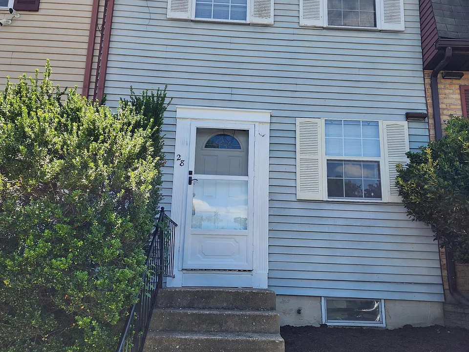 28 Ritters Ridge Ct