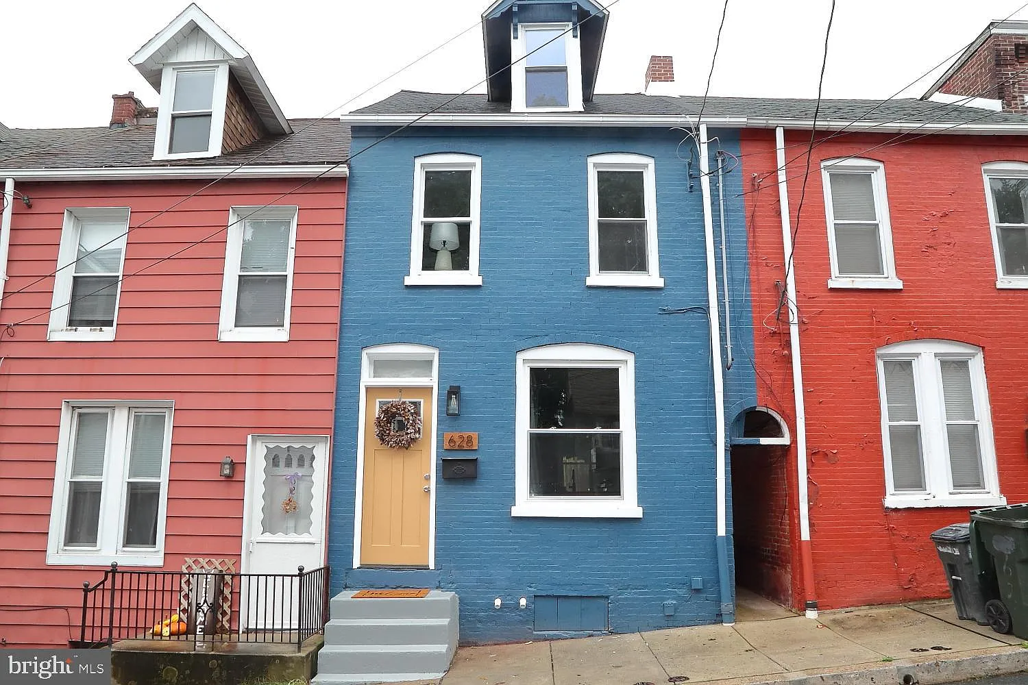 628 Poplar St photo 1