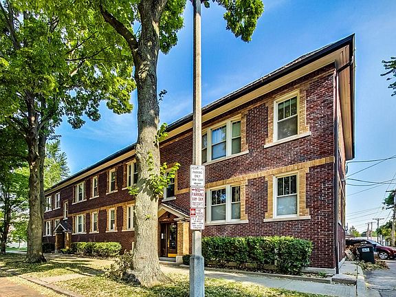 3rd image of 642 Adams St APT 2E