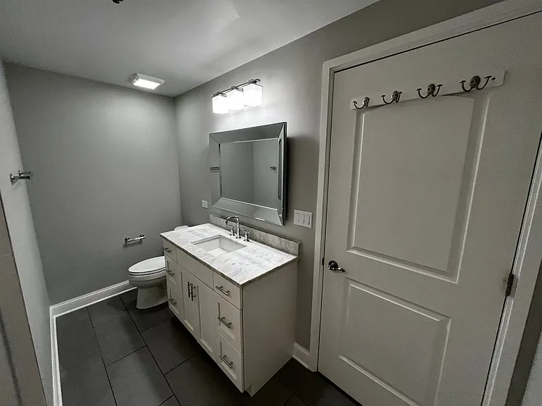 160 E Illinois St #803 — Photo 12