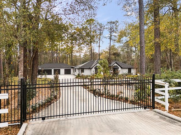 2nd image of 40607 Mill Creek Rd