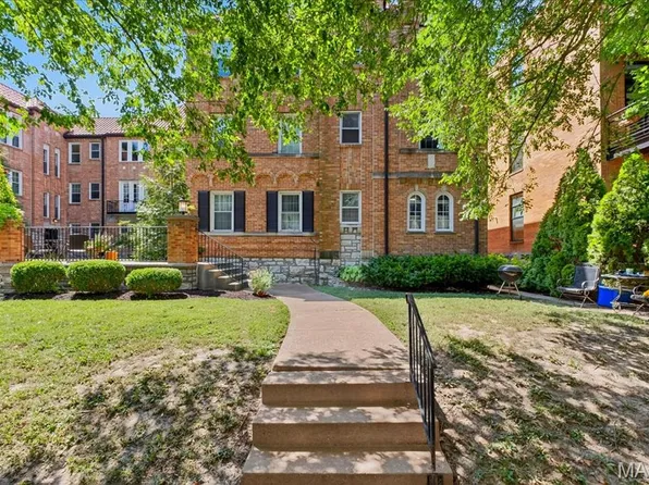 7532 Cromwell Dr APT 1S, Saint Louis, MO 63105