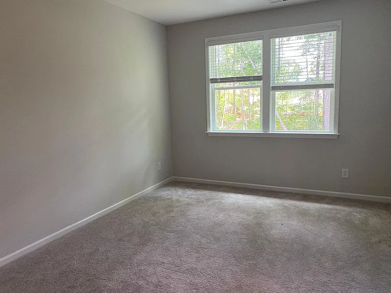 1351 Fitchie Pl — Photo 7
