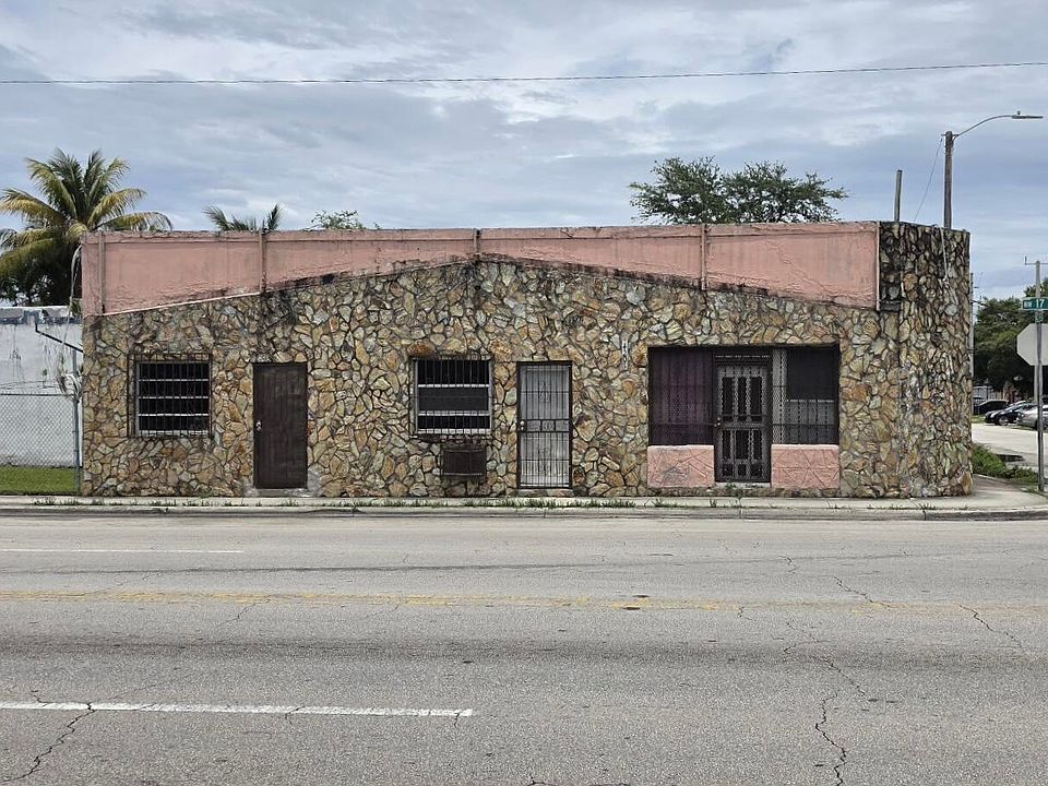 2nd image of 4201 NW 17th Avenue