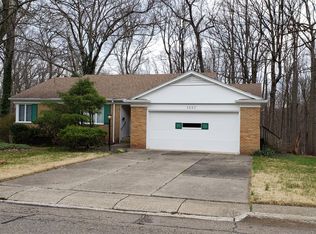 1337 Neil Evan Dr, Akron, OH 44313