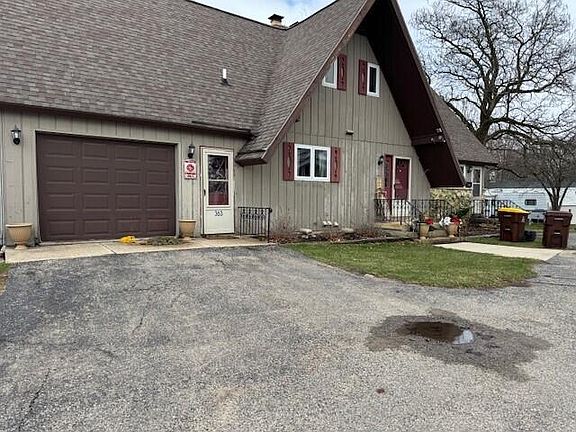 3rd image of 363 W Lake St #93