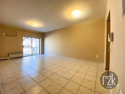 Rented by Realty 2000 Corp | media 21