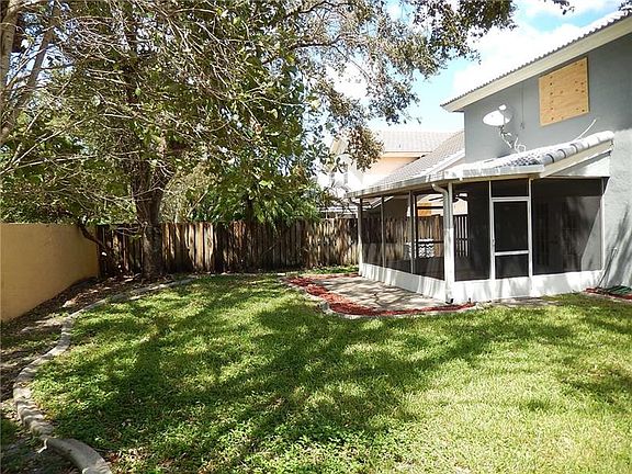 5th image of 3548 Lincoln Way
