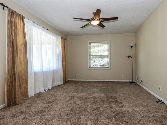 4th image of 1180 Clovernook Dr