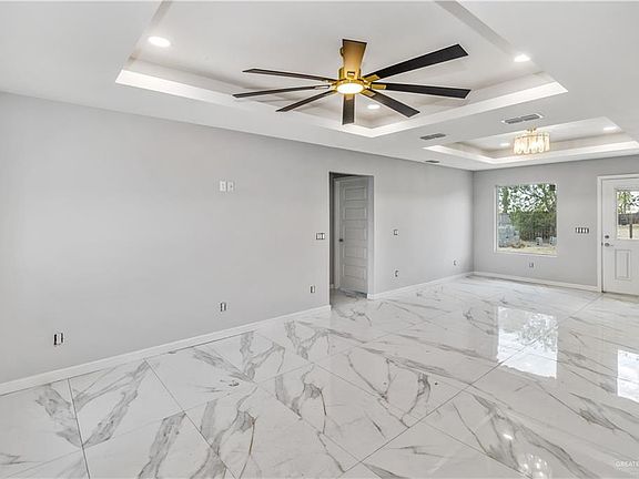 4th image of 612 S Mina De Oro St