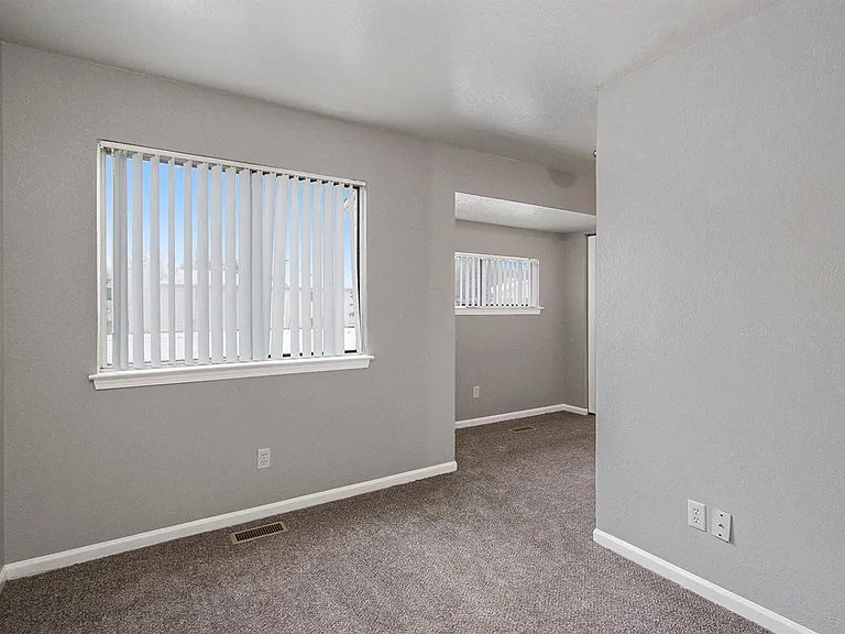 The View Apartments and Townhomes — Photo 32