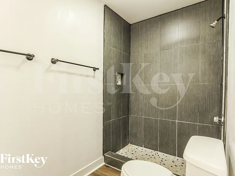 8038 W Windrose Dr — Photo 8