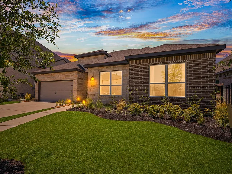 31051 Sun Valley Dr — Photo 3