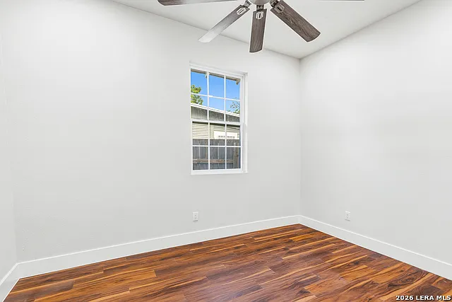 823 W French Pl — Photo 26