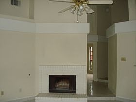 3rd image of 612 Blue Leaf Dr