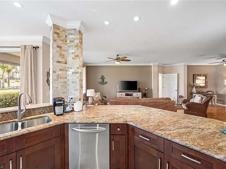 7000 Pinnacle Ln #1401 — Photo 11