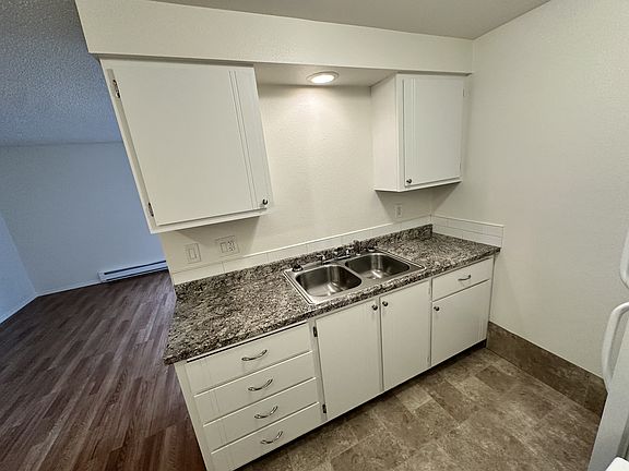 3rd image of 1723 W 8th Ave Unit 5