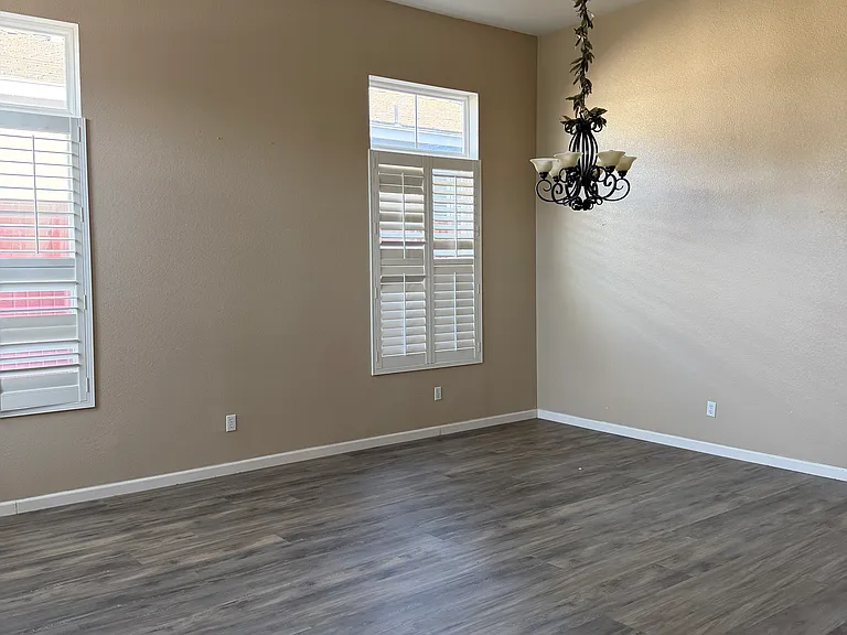 1237 San Benito Dr — Photo 2