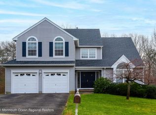 3 Thousand Oaks Ter, Howell, NJ 07731