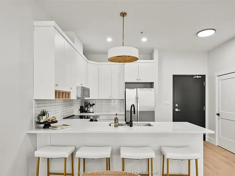 364 Grand Ave E #305 — Photo 14
